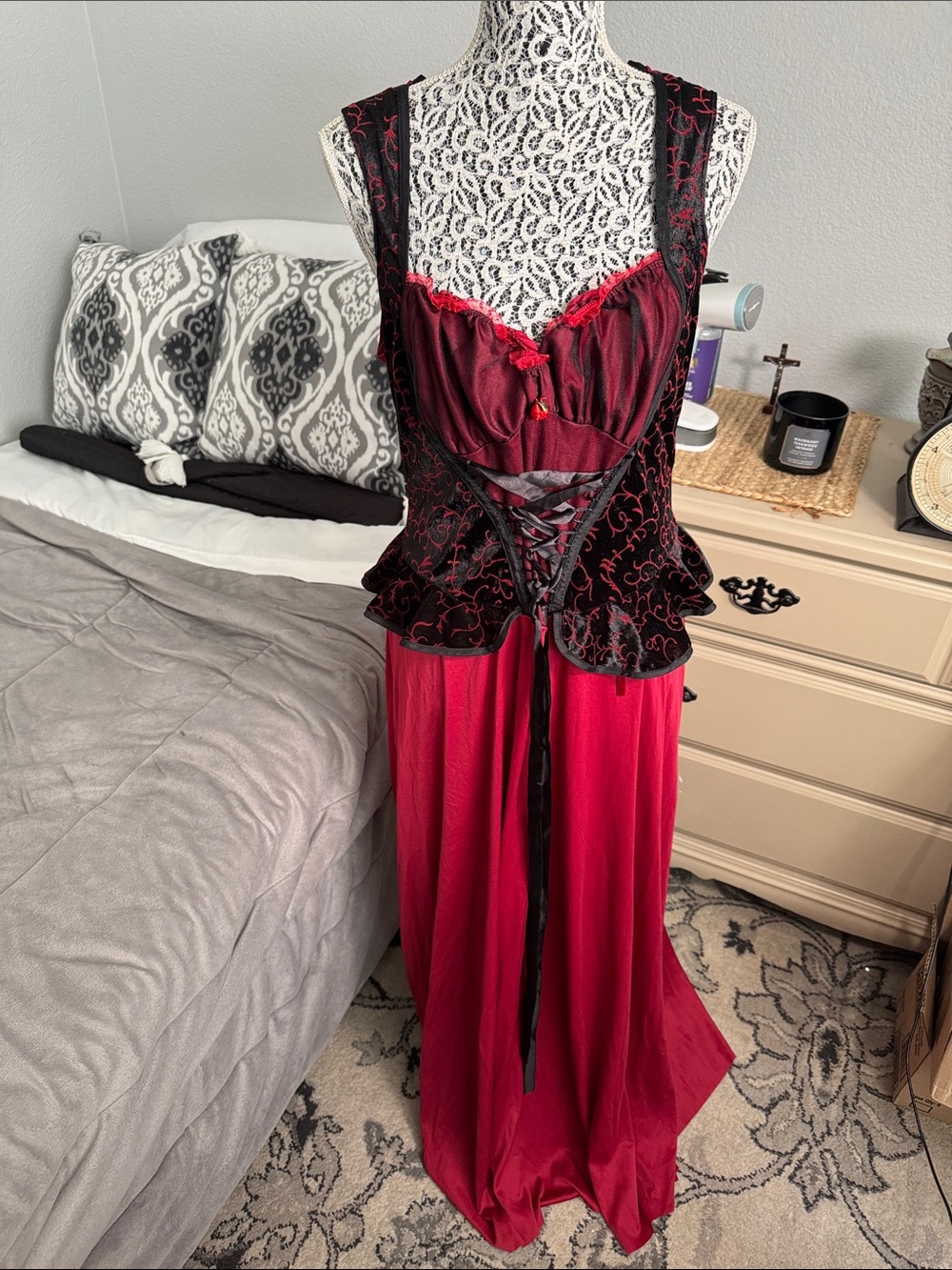 Source Unknown Red riding hood Halloween Chemise cosplay costume red black XL
